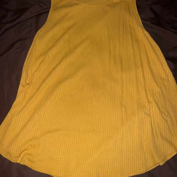 Old Navy Luxe Mustard Ribbed Top - Picture 1 of 3